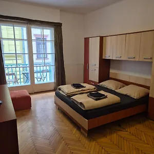  Hostel Boomerang Macaristan
